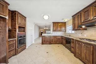 4305 Plover Dr, Seabrook, TX 77586 - Photo 13