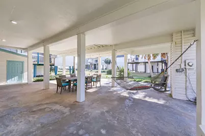 4231 Pelican Lane, Galveston, TX 77554 - Photo 3