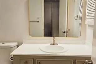 11550 Chimney Rock Rd, Houston, TX 77035 - Photo 15