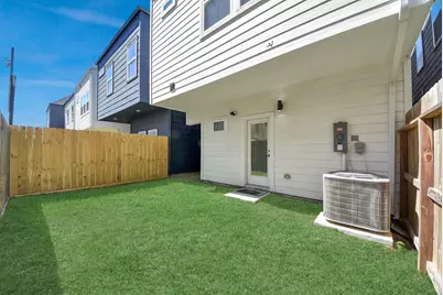 3010 Jensen Springs Lane, Houston, TX 77026 - Photo 41