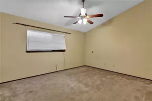 3115 River Valley Dr, Houston, TX 77339 - Photo 13