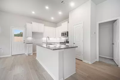 3743 Crawford Street, Bay City, TX 77414 - Photo 11