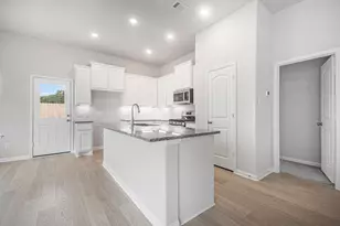 3743 Crawford St, Bay City, TX 77414 - Photo 11