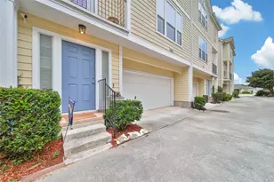 1612 W 25th St, Houston, TX 77008 - Photo 3