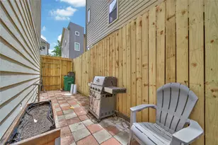 1612 W 25th St, Houston, TX 77008 - Photo 23