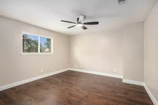 2283 Woodland Springs St, Houston, TX 77077 - Photo 9