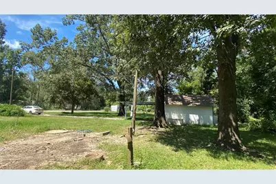 512 Martinez Street, Coldspring, TX 77331 - Photo 5