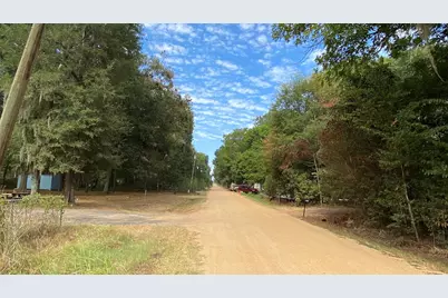 512 Martinez Street, Coldspring, TX 77331 - Photo 11