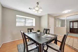 847 Carlingford Ln, Houston, TX 77079 - Photo 5