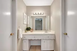 847 Carlingford Ln, Houston, TX 77079 - Photo 21