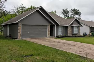 7419 Elbridge Ln, Deer Park, TX 77536 - Photo 1