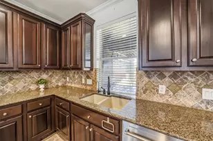 1206 Coleridge St, Sugar Land, TX 77479 - Photo 11