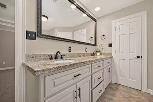 1650 White Oak Creek Dr, Conroe, TX 77304 - Photo 15