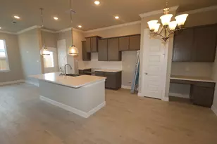 3020 Tres Olivos Dr, Houston, TX 77047 - Photo 3