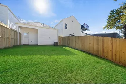 712 W Dallas Street, Conroe, TX 77301 - Photo 21