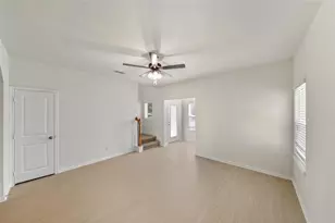 712 W Dallas St, Conroe, TX 77301 - Photo 5