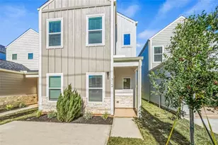 712 W Dallas St, Conroe, TX 77301 - Photo 1