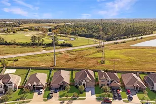 2736 Ahnya Ln, League City, TX 77573 - Photo 5