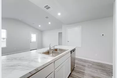 1195 Ss Brewer Drive, Vidor, TX 77662 - Photo 9