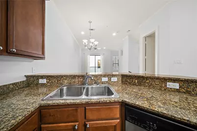 202 McGowen Street #F, Houston, TX 77006 - Photo 11