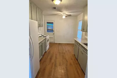 502 Breezy Lane, Wharton, TX 77488 - Photo 3