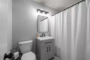 404 S 14th St, West Columbia, TX 77486 - Photo 29