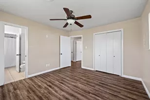 404 S 14th St, West Columbia, TX 77486 - Photo 25