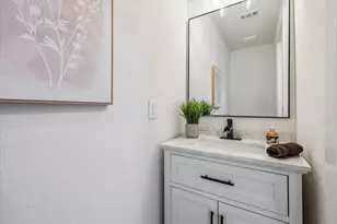 2706 Bernadette Ln, Houston, TX 77043 - Photo 21