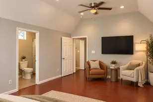 2530 S Sacramento Ave, Pearland, TX 77581 - Photo 11