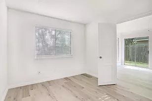 7753 Springville Dr, Houston, TX 77095 - Photo 9