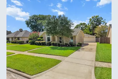 10031 Sagegate Drive, Houston, TX 77089 - Photo 3