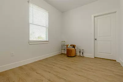 6006 Jerrycrest Drive #B, Pearland, TX 77584 - Photo 5