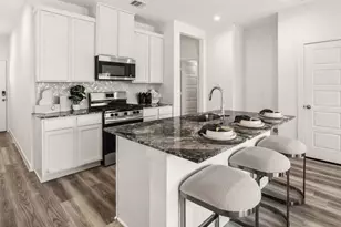 5813 Burt St, Houston, TX 77091 - Photo 7