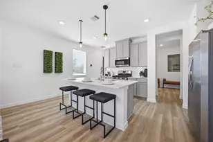 5813 Burt St, Houston, TX 77091 - Photo 5