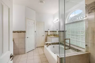 8106 Cove Timbers Lane, Tomball, TX 77375 - Photo 11