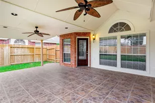 8106 Cove Timbers Ln, Tomball, TX 77375 - Photo 23