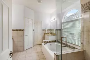 8106 Cove Timbers Ln, Tomball, TX 77375 - Photo 13