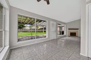 411 N Mist Ct, Houston, TX 77073 - Photo 5