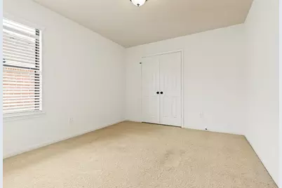 9111 Saint Laurent Lane, Houston, TX 77044 - Photo 11