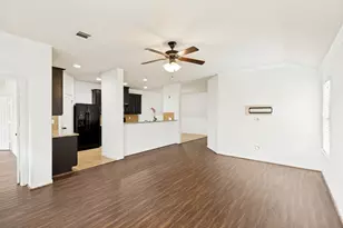 9111 St Laurent Ln, Houston, TX 77044 - Photo 5