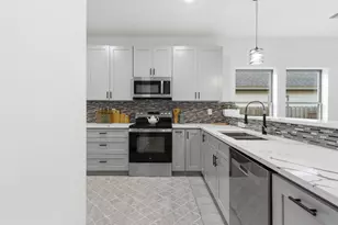 1105 W Lyle St, Cleveland, TX 77327 - Photo 7