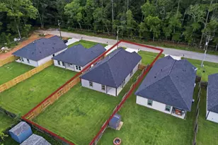 1105 W Lyle St, Cleveland, TX 77327 - Photo 31