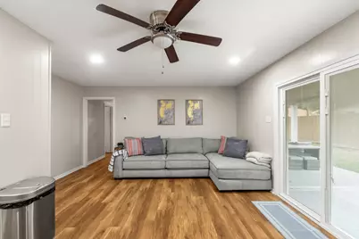 506 Mary Ann Drive, Friendswood, TX 77546 - Photo 5