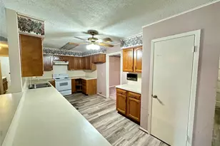 215 Old Oaks St, League City, TX 77573 - Photo 9