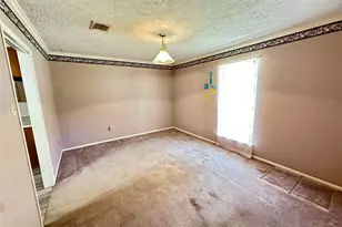 215 Old Oaks St, League City, TX 77573 - Photo 5