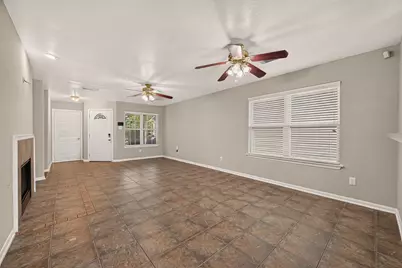 13330 Belvedere Park Court, Houston, TX 77047 - Photo 5