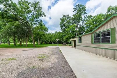 11935 County Road 170, Boling, TX 77420 - Photo 7