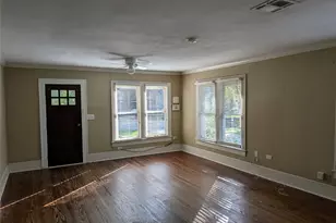 510 W Lang, Alvin, TX 77511 - Photo 5