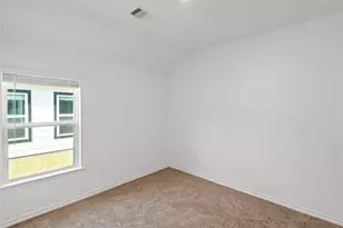 510 Oak Chase Ave, Dayton, TX 77535 - Photo 23