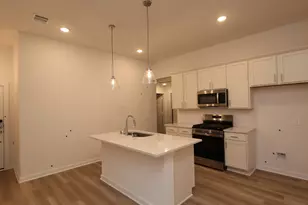 737 Falling Cave Dr, Willis, TX 77378 - Photo 3